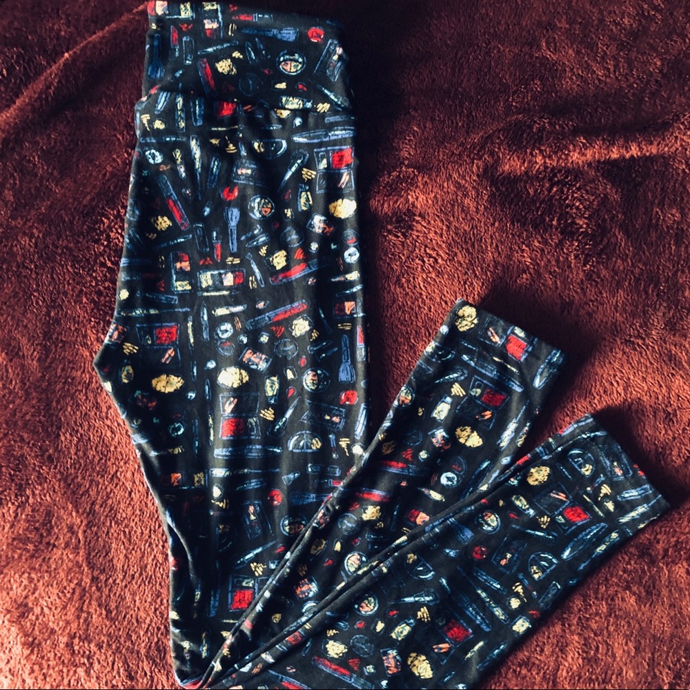 Lula Roe Make-up Print Leggings *never worn*